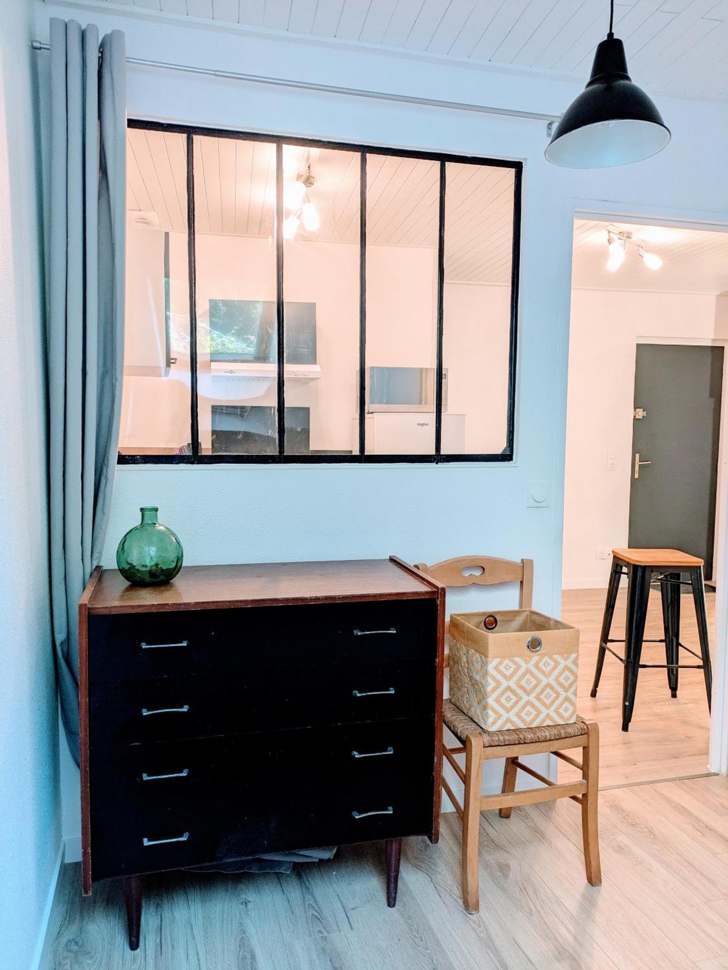 Apartament Sous La Tour Poligny  Zewnętrze zdjęcie