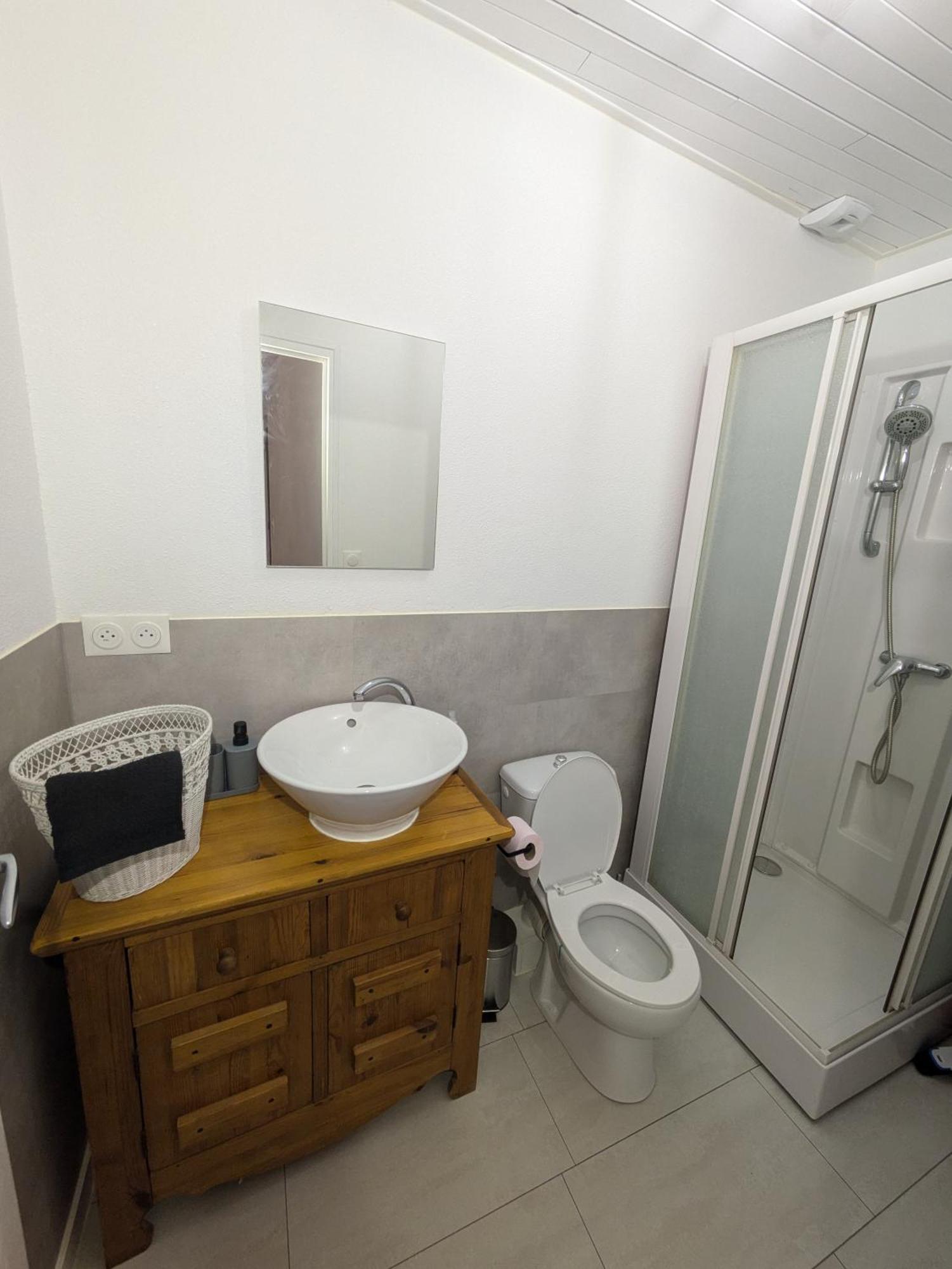 Apartament Sous La Tour Poligny  Zewnętrze zdjęcie