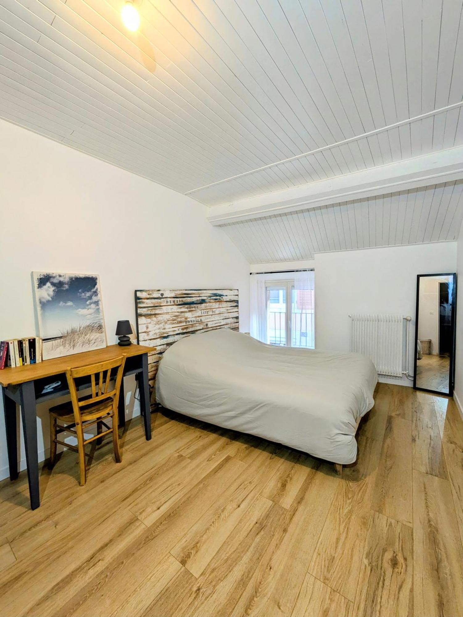 Apartament Sous La Tour Poligny  Zewnętrze zdjęcie
