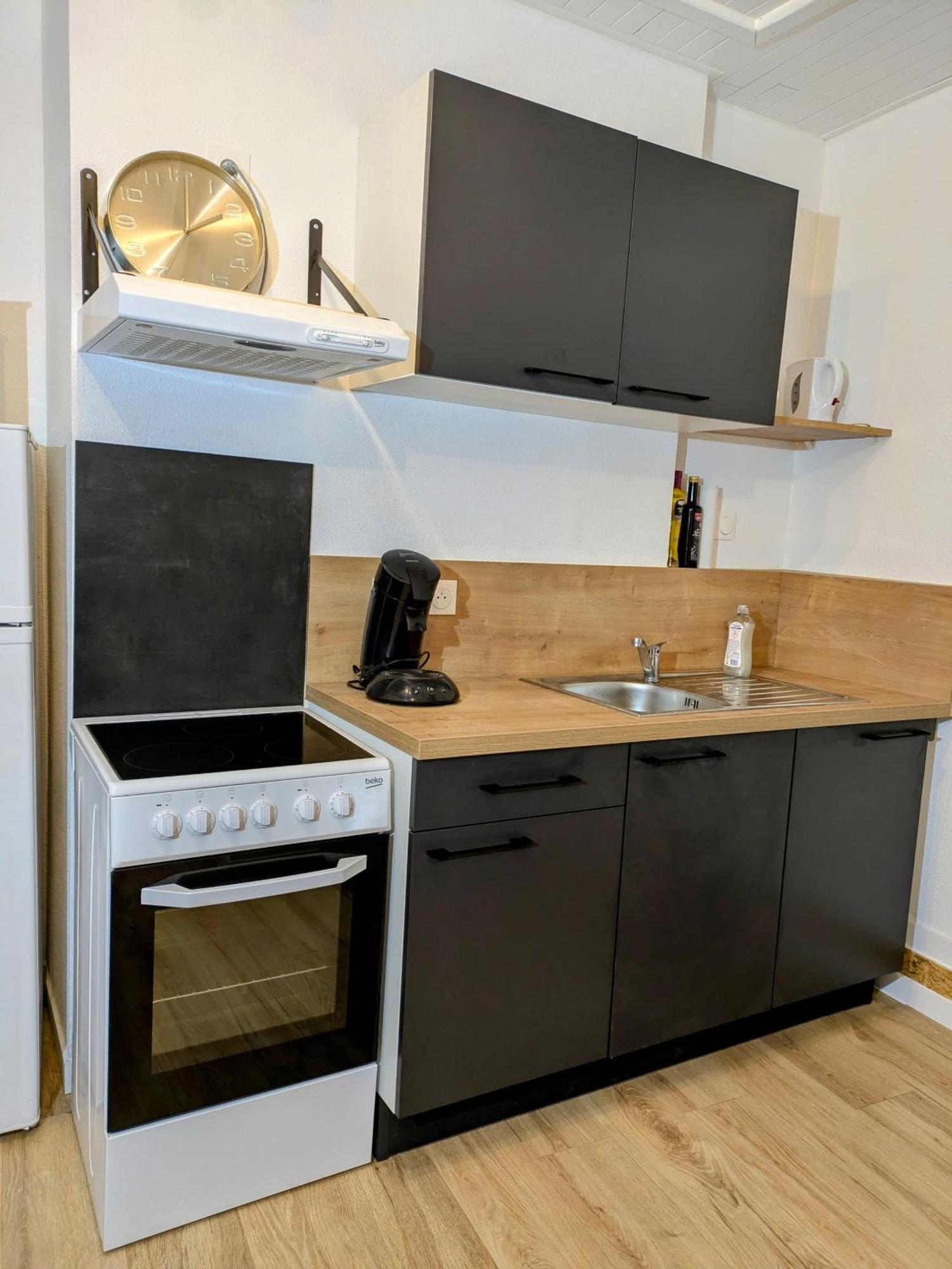 Apartament Sous La Tour Poligny  Zewnętrze zdjęcie